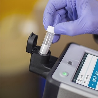 Vaya Handheld Raman Spectrometer for Raw Material Identification